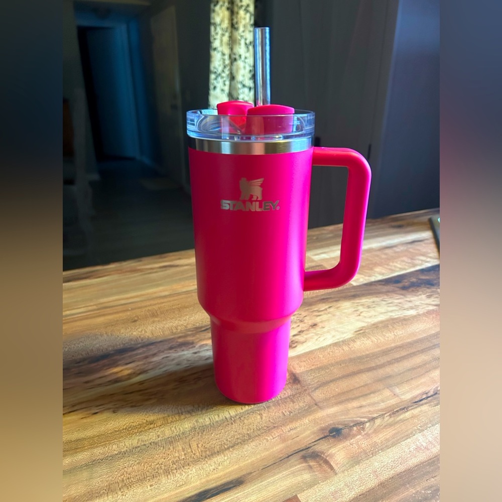 Stanley 40 oz Camelia Pink